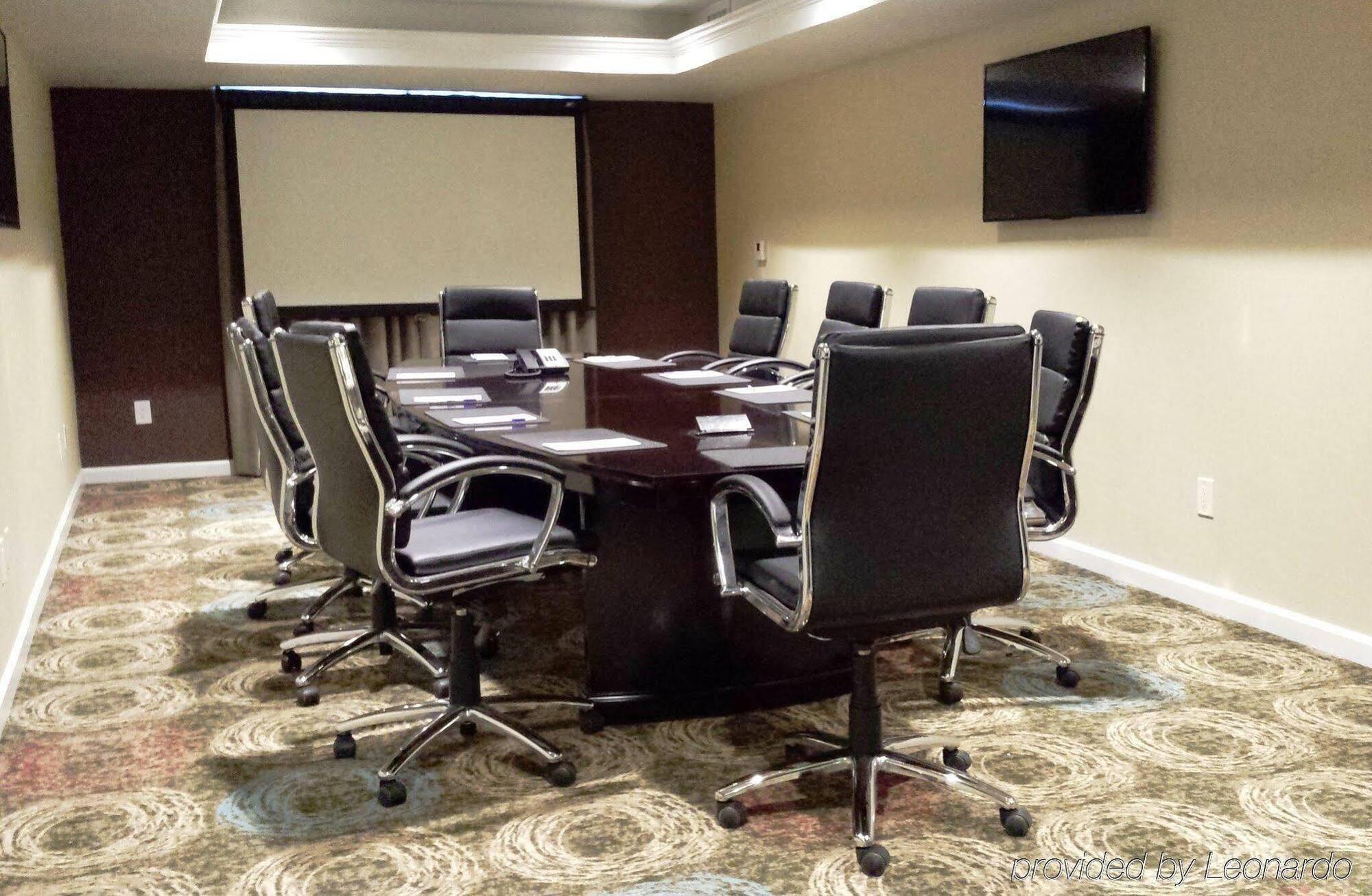 Holiday Inn Express Bakersfield By Ihg Exterior photo
